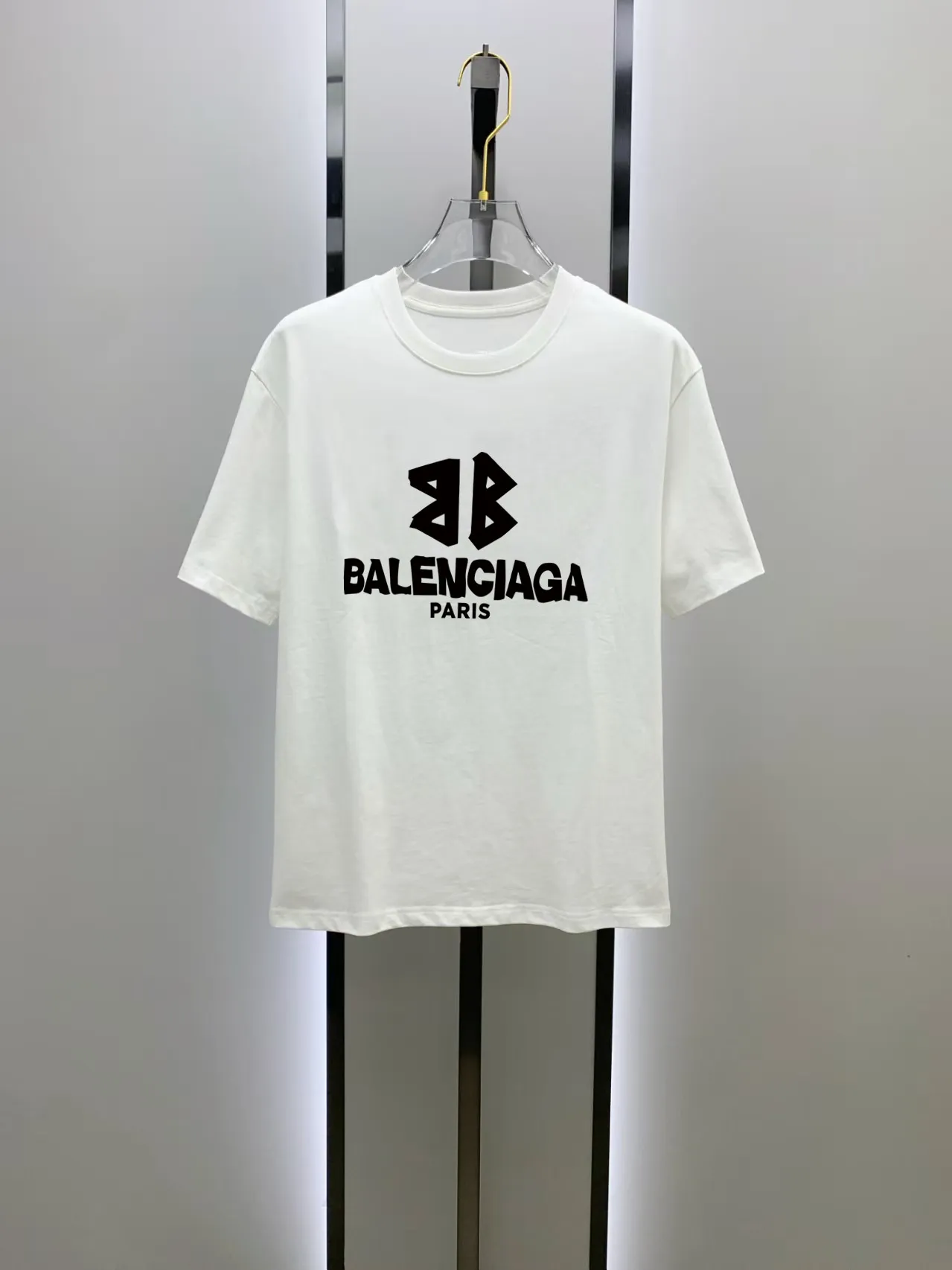 # 2026 New Arrival New Arrival T Premium ！ logo Premium 250 . . . . . ！ ！ ：Black。White！ Sizes： S M L XL XXL ：50 52 55 58 61 ：69 71 73 75 77 ：48 50 53 56 58 ：22 22.5 23 23.5 24 ， 1-3CM